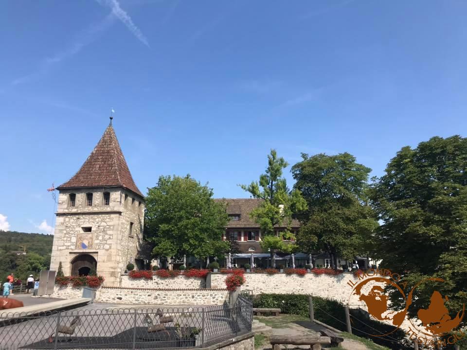 Il castello di Laufen, usato come accesso per le cascate di Sciaffusa.