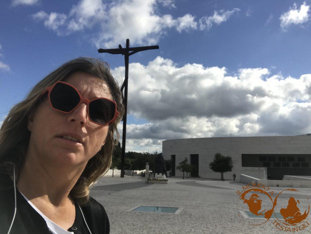 La Croce Alta e la nuova Basilica di fatima
