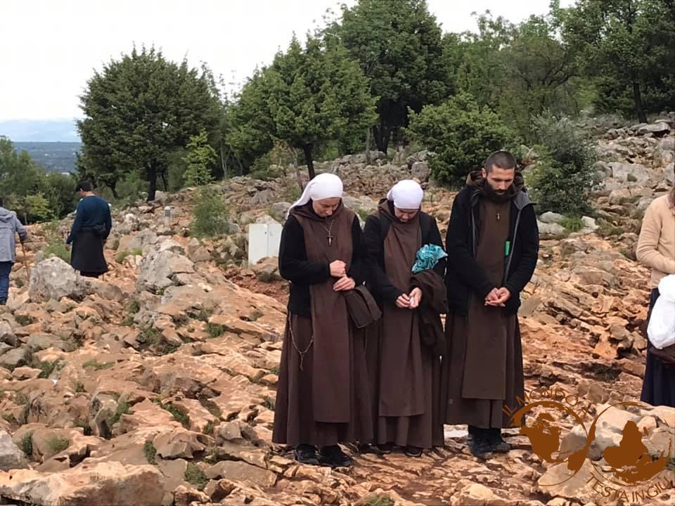 Via Crucis sulla collina delle Apparizioni