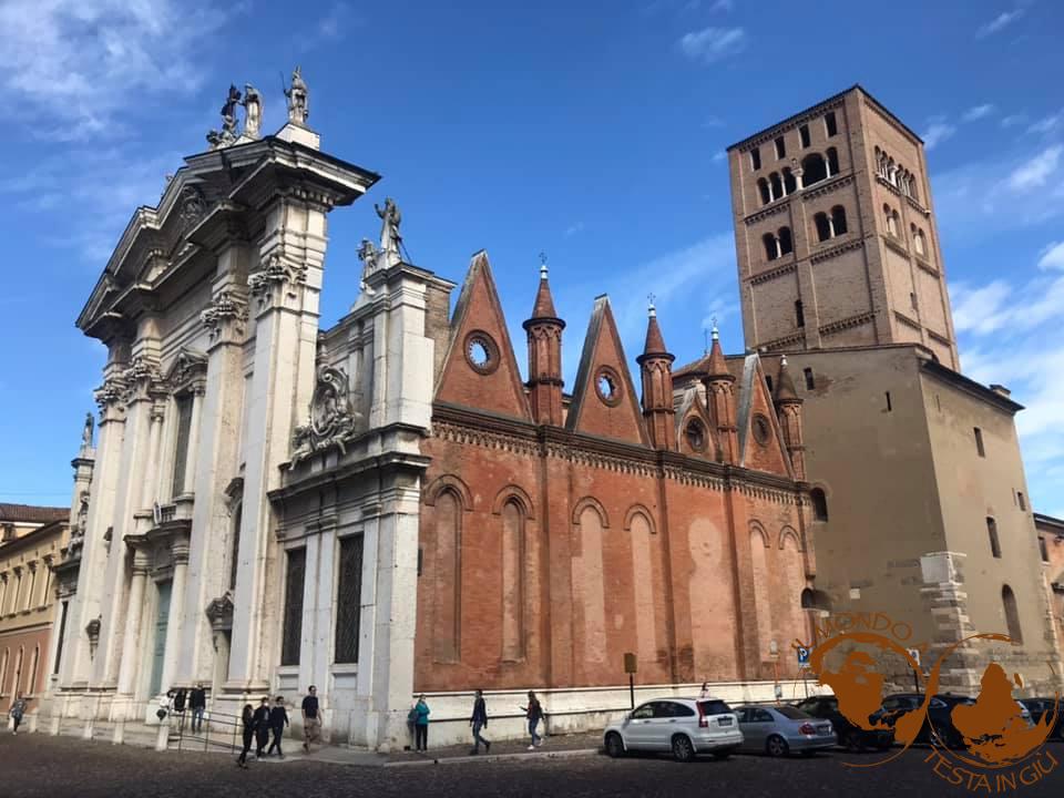 Esterno del Duomo di San Pietro