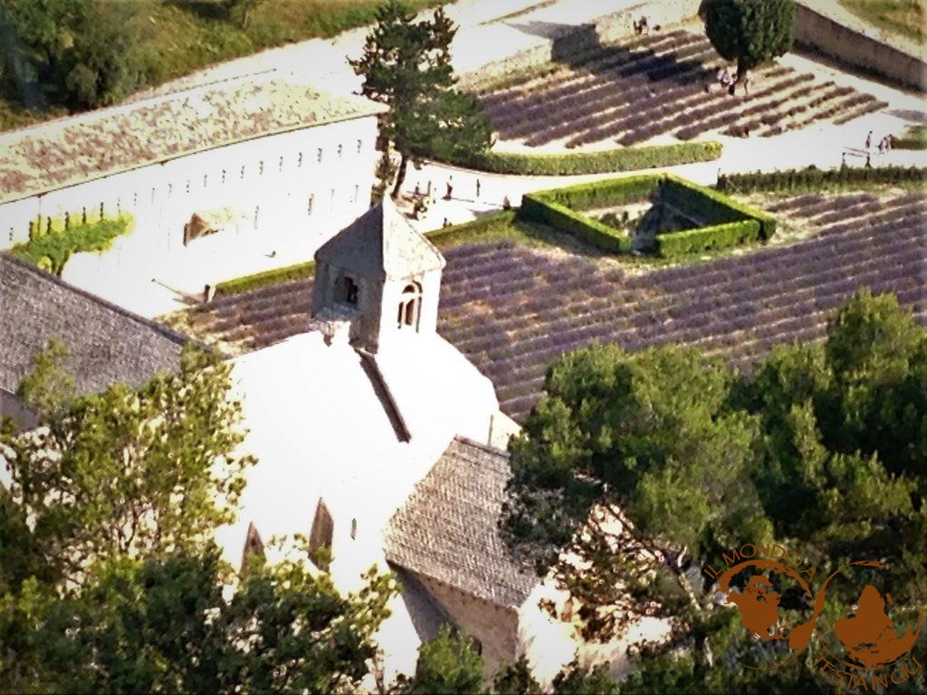Arrivando all'Abbazia di Sénanque